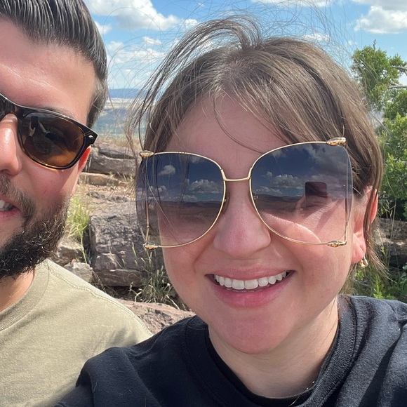 Gucci Women's Sunglasses with Gold Frame and Black Lenses - Picture 4 of 4